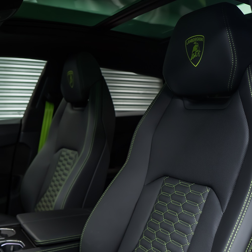 2024 Lamborghini Urus Image 8